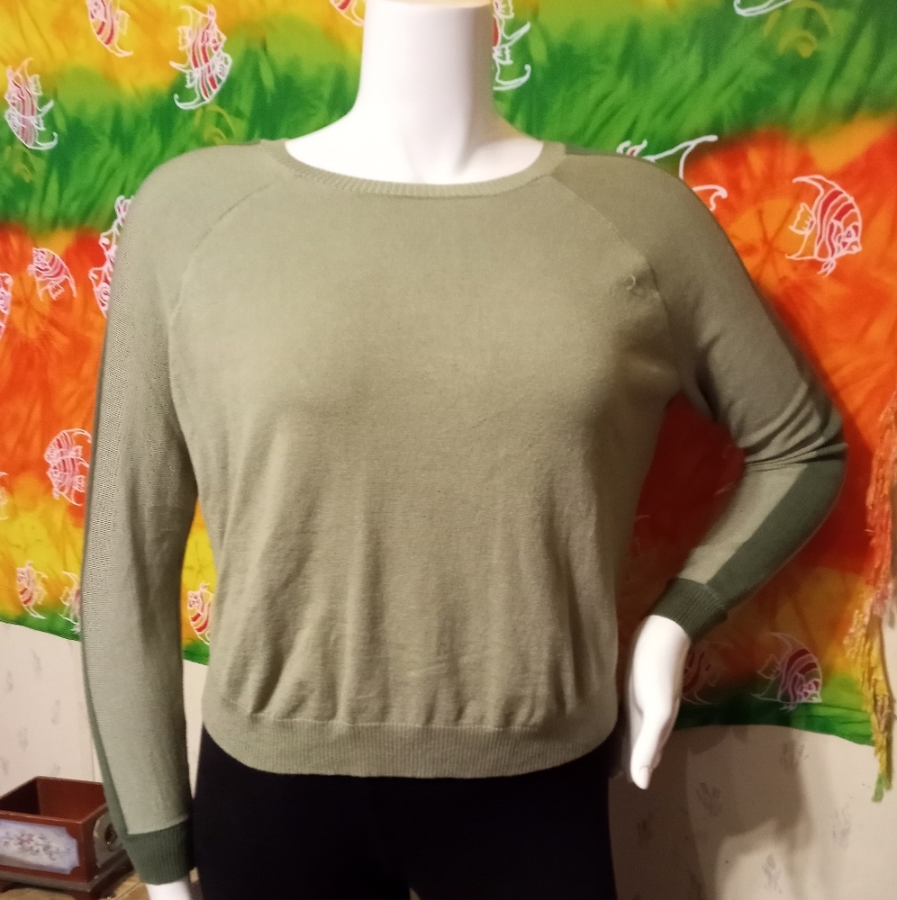 Ovia sweater